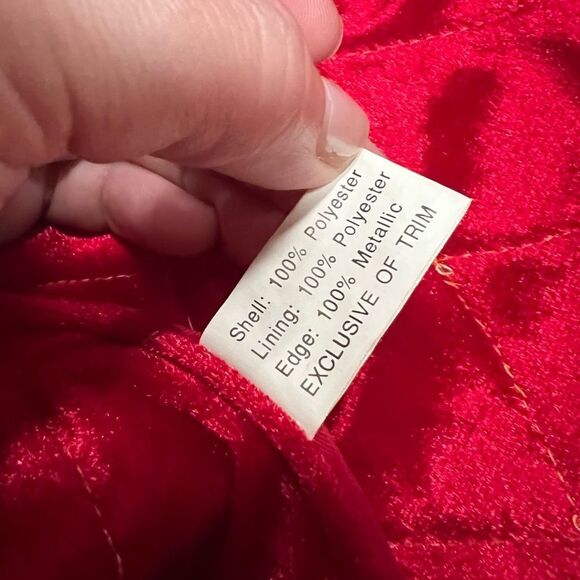 Red and Gold Quilted Velvet Christmas Tree Skirt - Picture 10 of 15